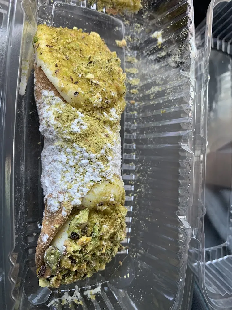 Pistachio Cannoli